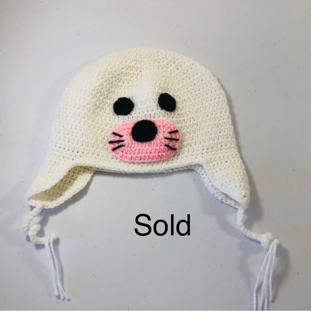 Baby Girls Seal Face Crocheted Knit Warm Winter Hat Gift, Baby Shower Birthday - Picture 1 of 6